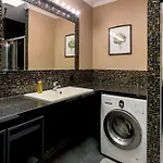 Rentplanet - Jednosci Narodowej Apartamento *